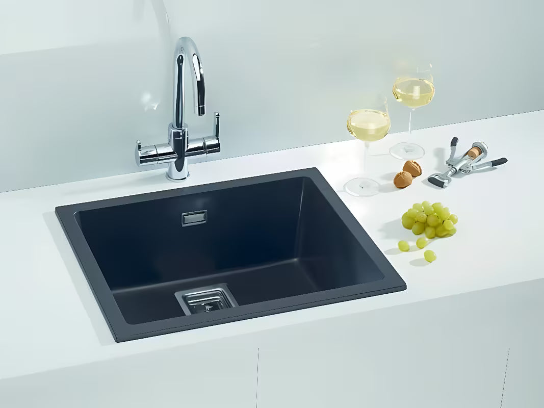 Granitni pomivalno korito Alveus Quadrix 50 u boji twilight pro montaža za delovni pult.