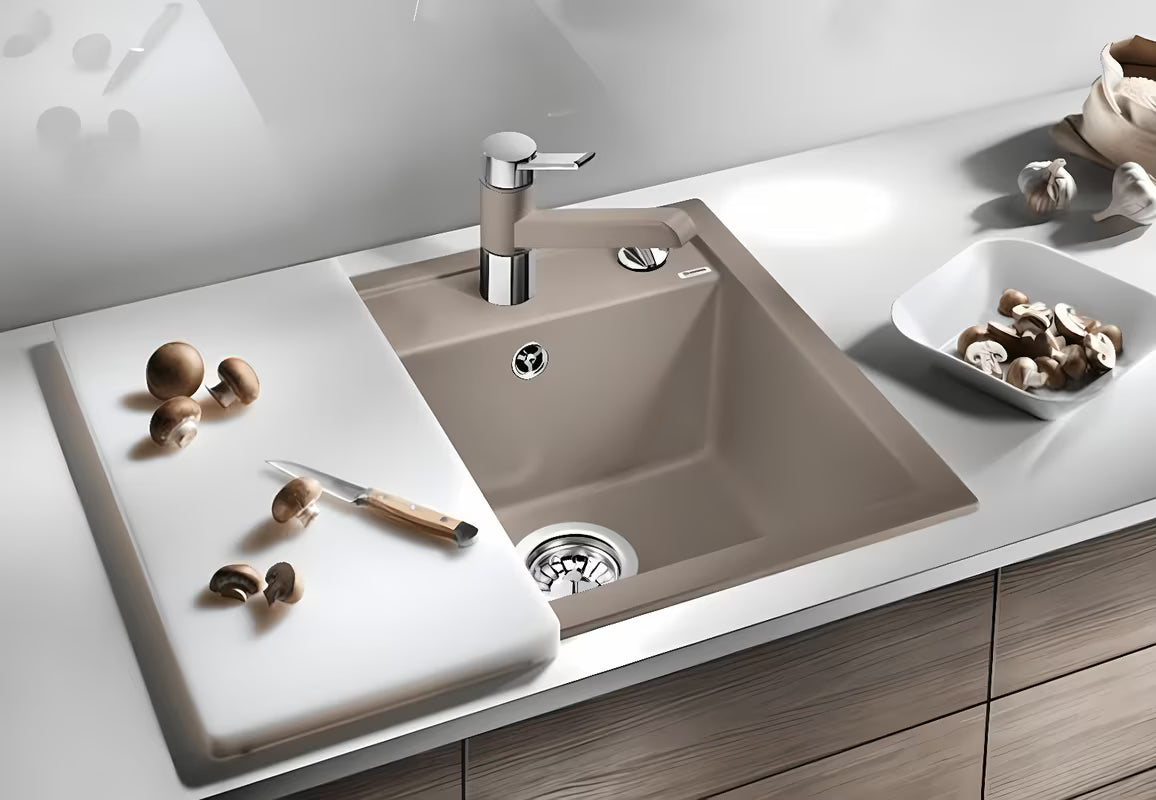 Bijeli granitni kuhinjski enojno korito Blanco Dalago 5 pro, ugradnja odozgo za delovni pult