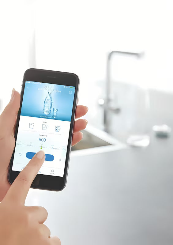 Kromirana kuhinjska armatura za pomivalno korito Grohe Blue Home Duo s filtrom, hlajenjem in izvlečnim perlatorjem