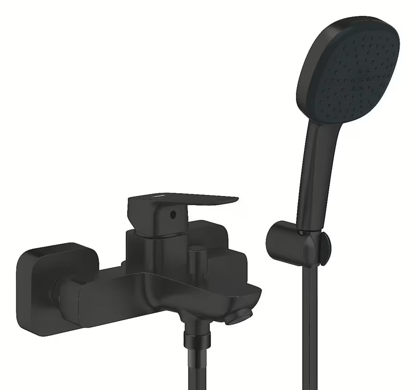 Grohe Cubeo kadna stenska armatura v črni mat izvedbi s pršno garnituro