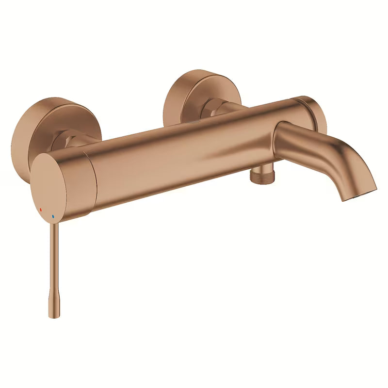 Stenska armatura za kad Grohe Essence New v površinski obdelavi Brushed Warm Sunset s preklopnikom kad/tuš.