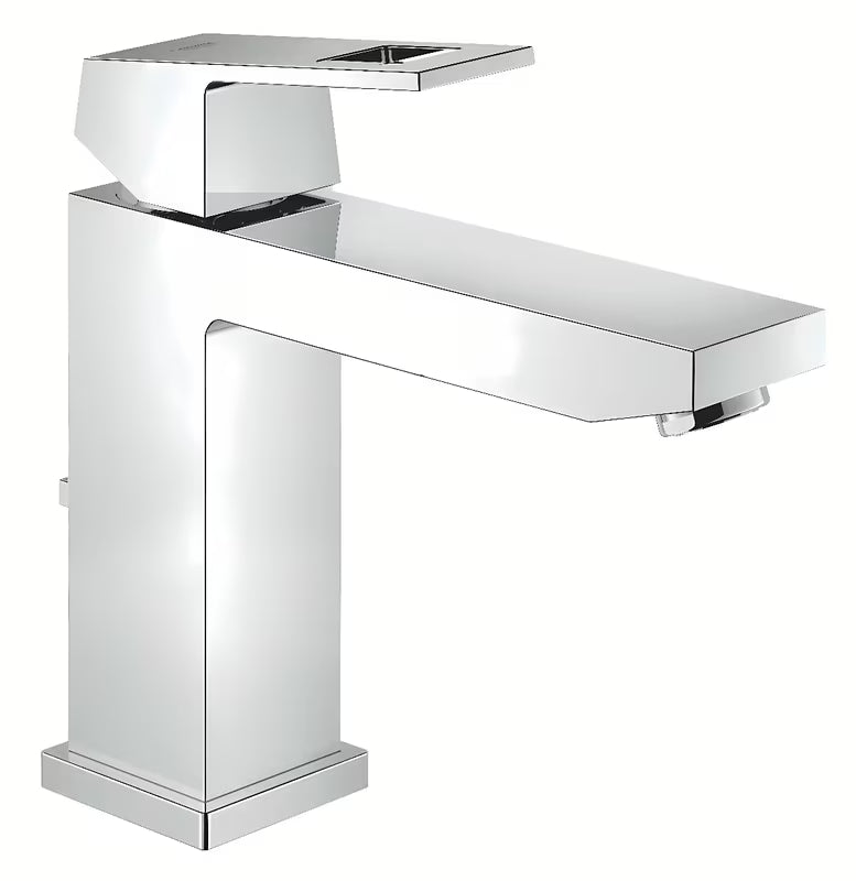 Kromirana enoročna armatura za umivalnik Grohe Eurocube s srednje visokim izlivom in odtočnim kompletom.