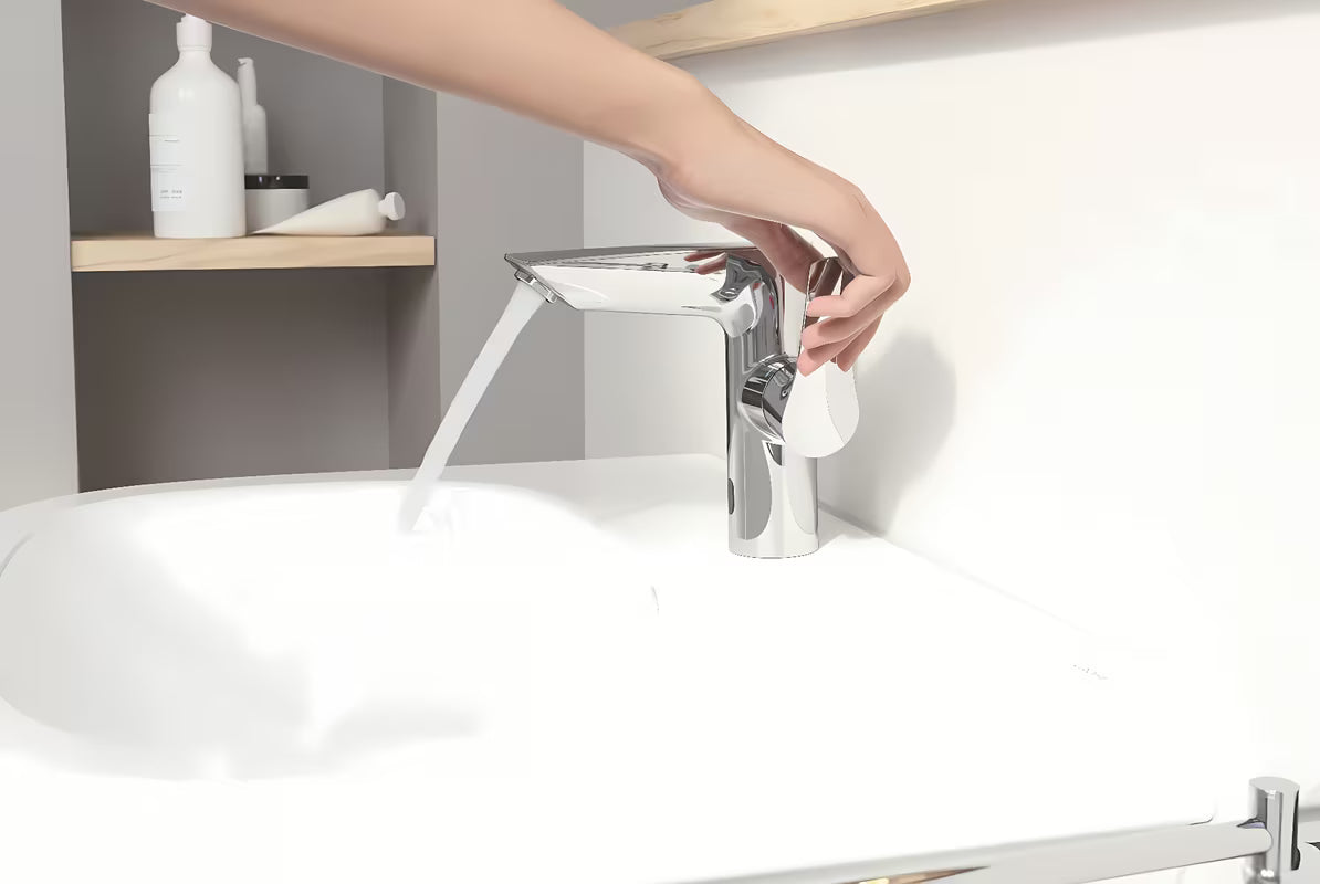 Grohe Eurosmart New enoročna stoječa armatura za umivalnik s senzorjem v krom izvedbi