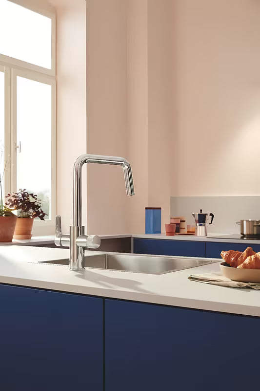 Kromirana armatura za pomivalno korito Grohe Blue Pure 2022 z ločeno ročico za pro filtrirano vodo