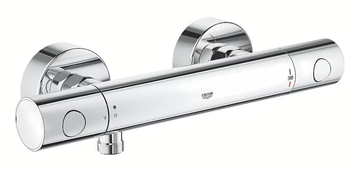 Kromirana termostatska armatura za tuš Grohe Precision Get pro za stensko montažo z varnostno omejitvijo SafeStop.