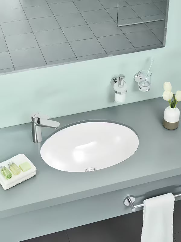Kromirana enoročna armatura za umivalnik Grohe bauedge s pop-up odtokom