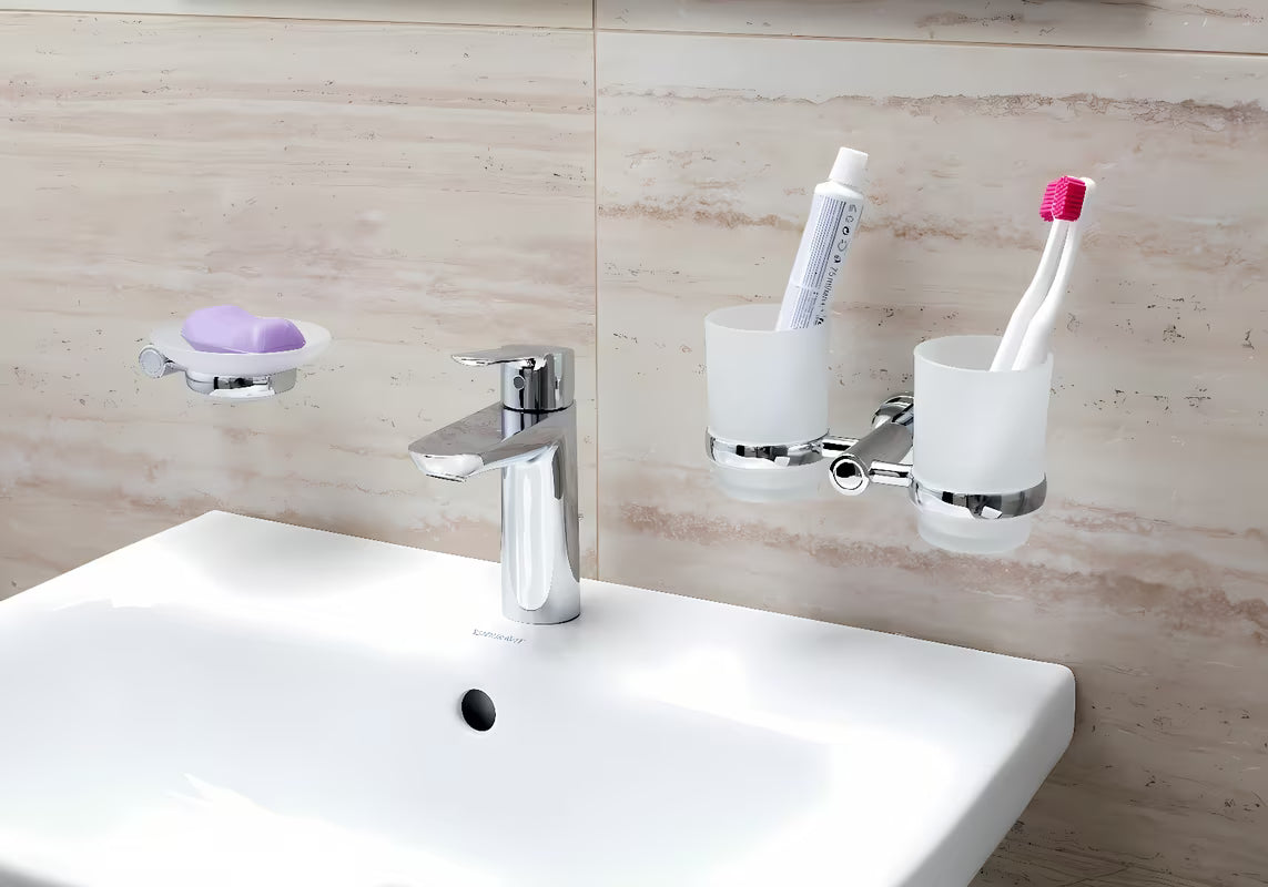 Kromirana enoročna armatura za umivalnik Grohe bauedge s pop-up odtokom