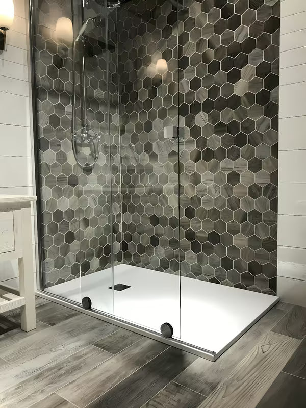 Tuš stena Walk-In Hüppe Xtensa pure 180 cm v sijaj kromu s prozornim steklom brez dekorja.