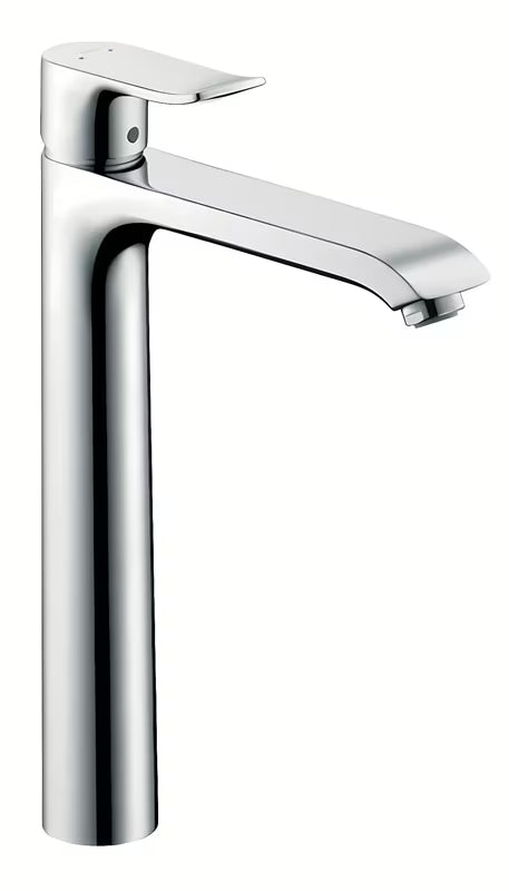Visoka enoročna armatura za umivalnik Hansgrohe Metris v krom izvedbi z odtokom ter s tehnologijama EcoSmart in QuickClean.