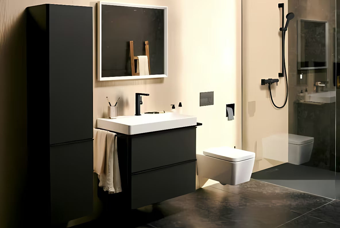 Hansgrohe Pulsify Select 105 ročna prha v mat črni barvi s preklopom Select in curkom PowderRain