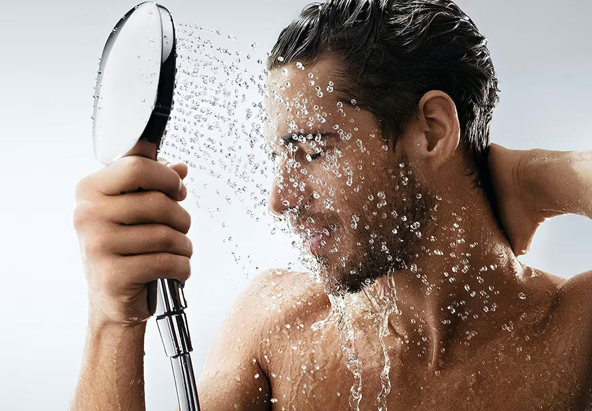 Kromirana ročna prha Hansgrohe Raindance Select E 120 s tremi curki in gumbom Select
