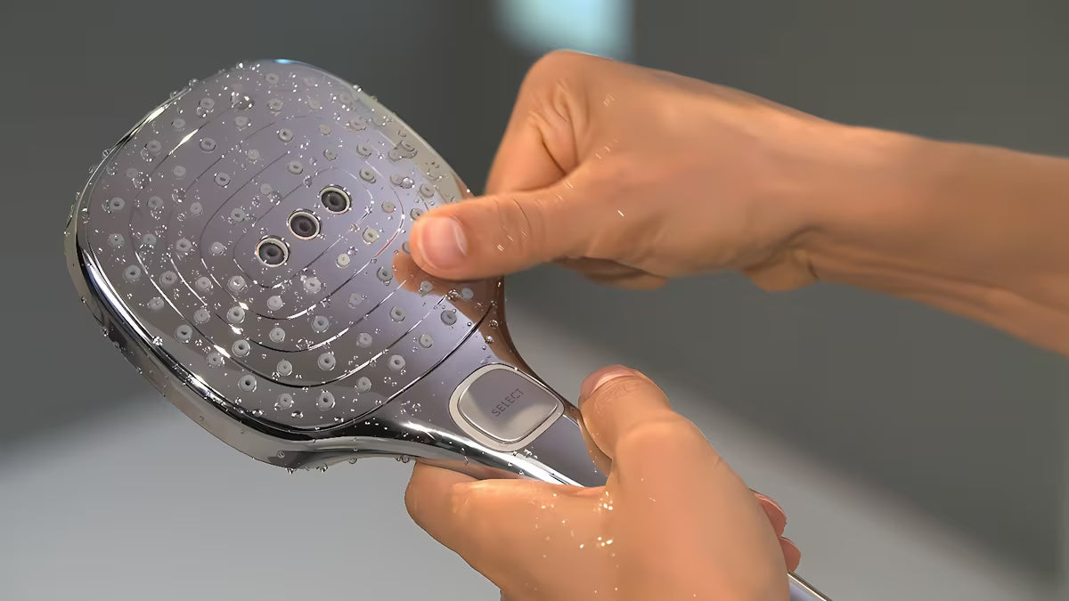 Kromirani ručni tuš Hansgrohe Raindance Select E 120 s tri mlaza i tipkom Select