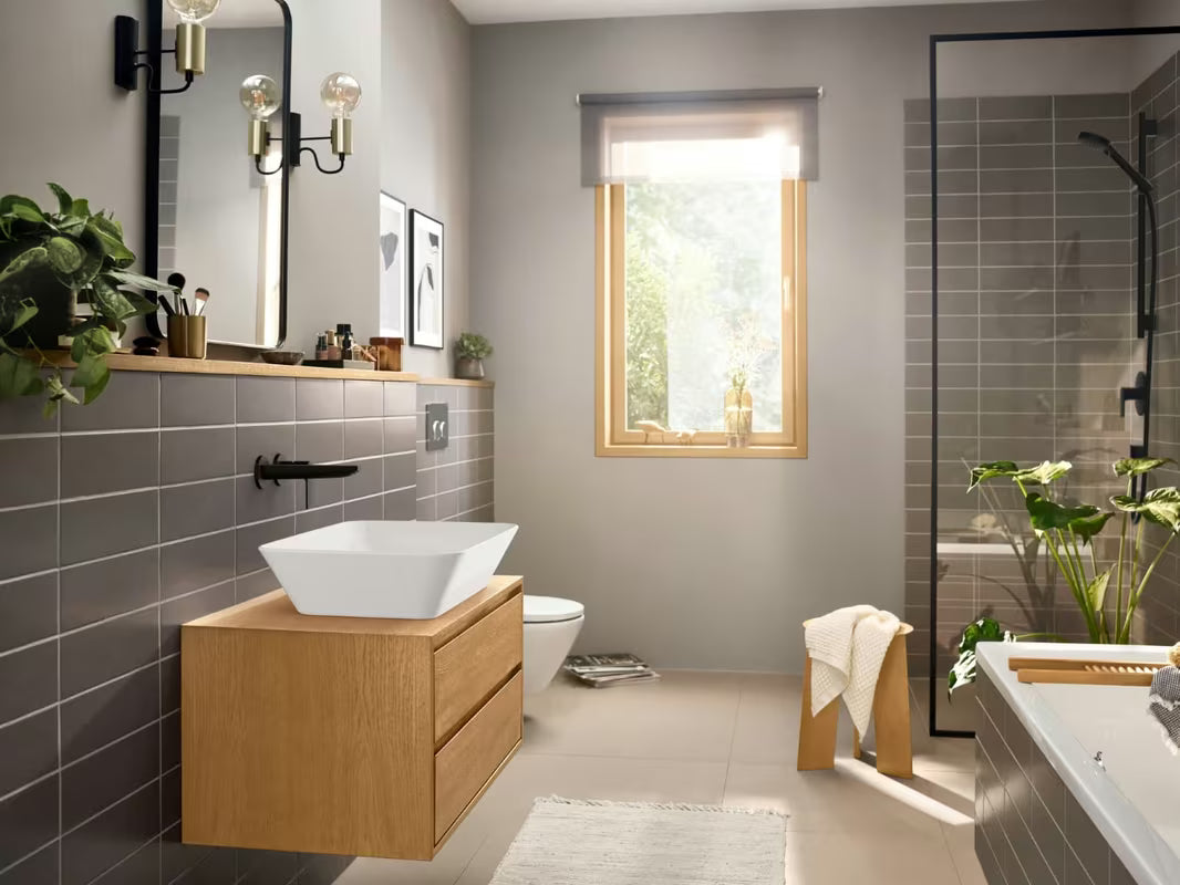 Podometna armatura za umivalnik Hansgrohe Rebris E u mat crnoj boji pro zidna montaža