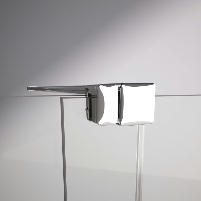 Tuš stena Walk-In Hüppe Xtensa pure 120 cm u sjajnom kromu s prozirnim staklom bez dekora.