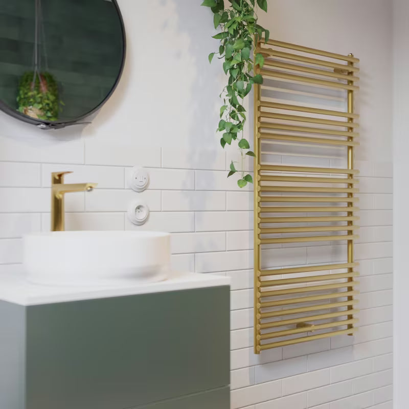 Kombiniran radiator Isan Ikaria 73,2x50 cm v barvi antično zlato