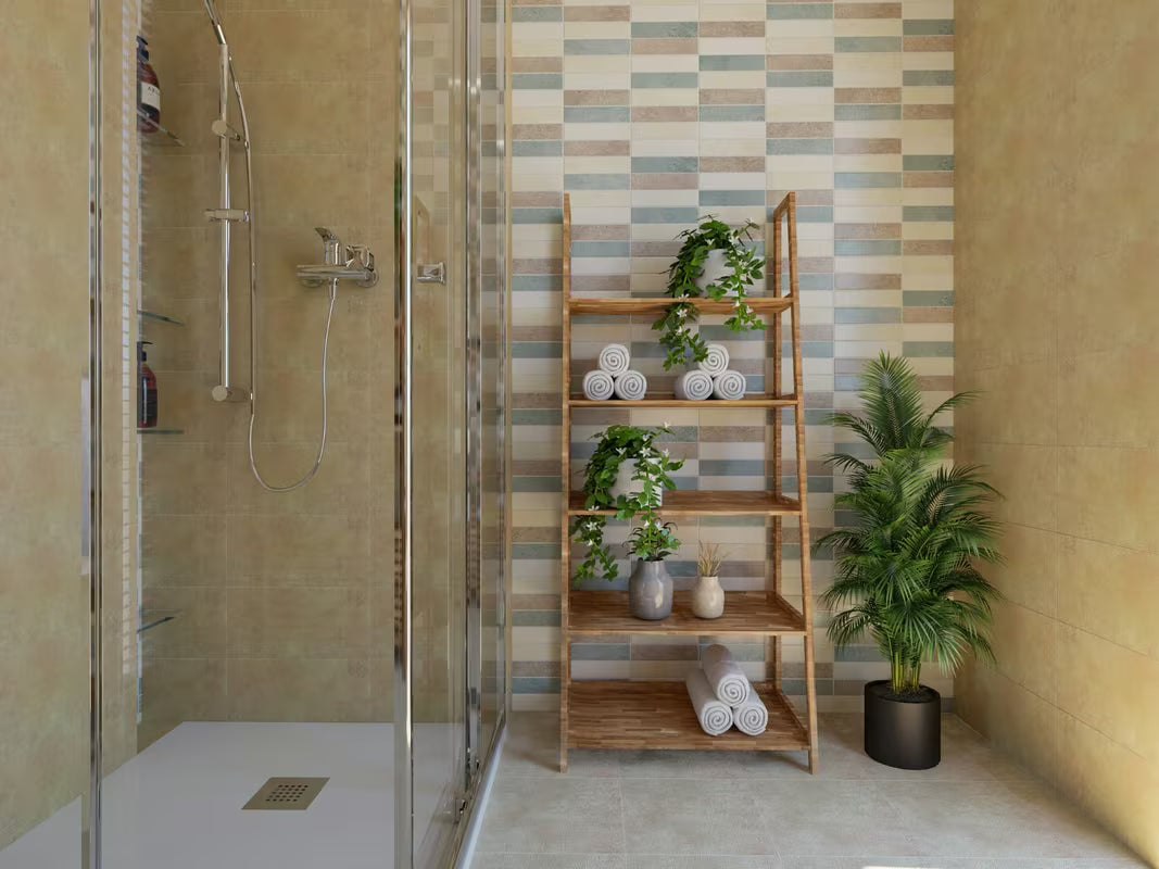 Stoječa regal Naturel Home u dekoru oraha s mat površinom od masivnog drva