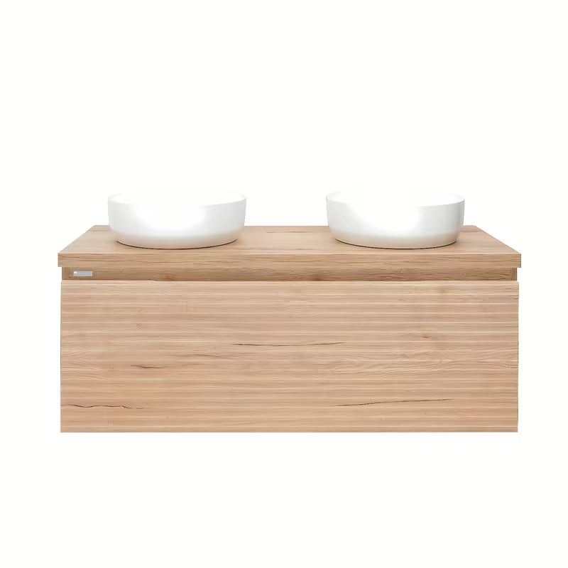 Viseča kopalniška omarica Naturel Savona u dekoru hrasta s pokrivno ploščo i mat površinom