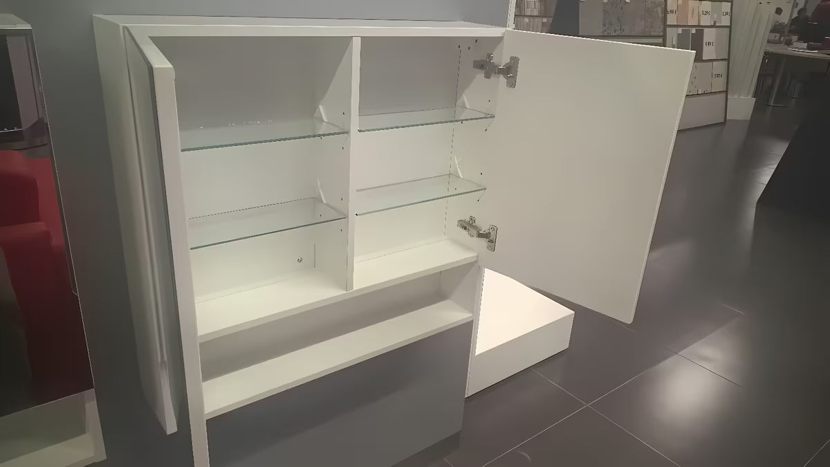 Omarica z Ogledalom Naturel Vario Dekor 75x68,6 cm v mat beli barvi s steklenimi policami