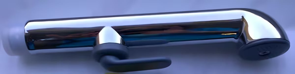 Kromirana bidetna prška Optima Duela namijenjena kao rezervni del za slavinu za umivaonik z bide prho.