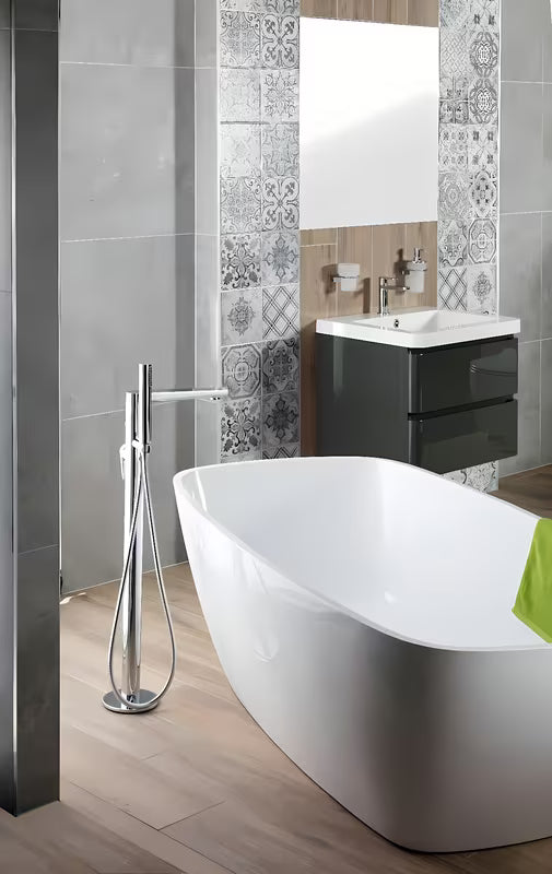 Talna armatura za kad Optima Chrome pro samostoječi kadu s tuš setom u krom izvedbi.