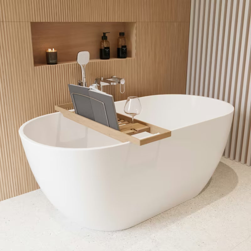 Smeđa bambusova polica za kad Optima s podesivom duljinom i mjestom za knjigu, čašu i sitnice.