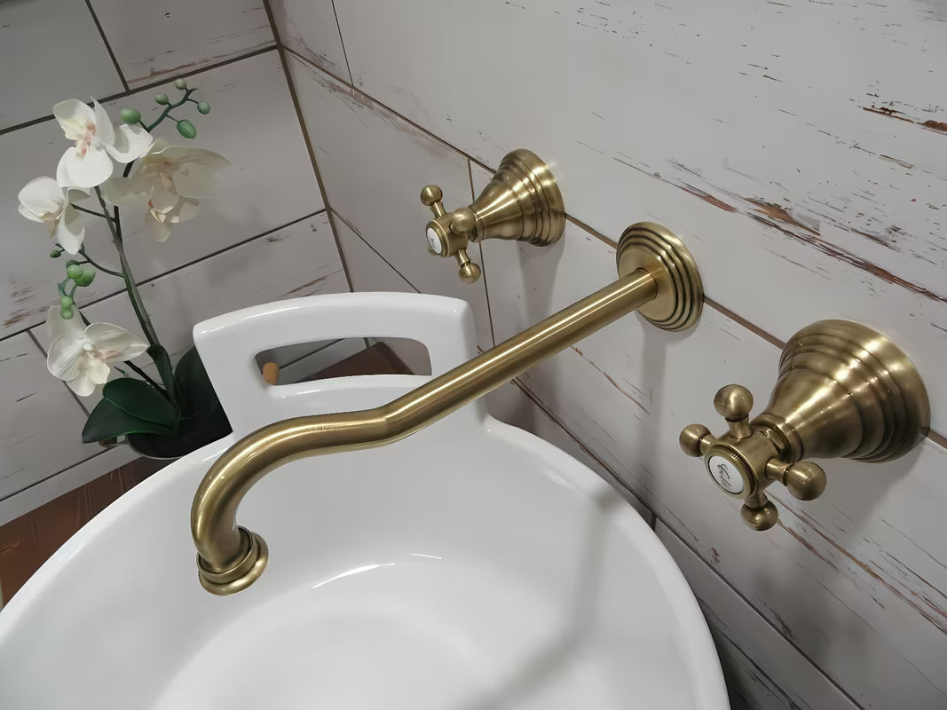 Paffoni Belinda podometna z dvema ročajema armatura za umivalnik u brončanoj izvedbi