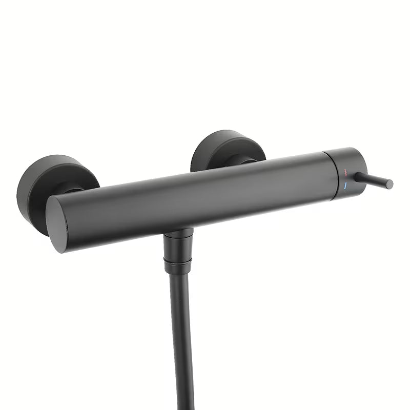 Stenska armatura za tuš Paffoni Light u mat crnoj boji s ručnim tušem i crijevom