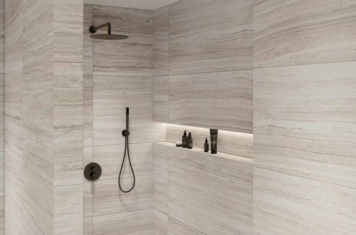 Podžbukni tušni sistem Paffoni Light u crnoj boji s dvije funkcije