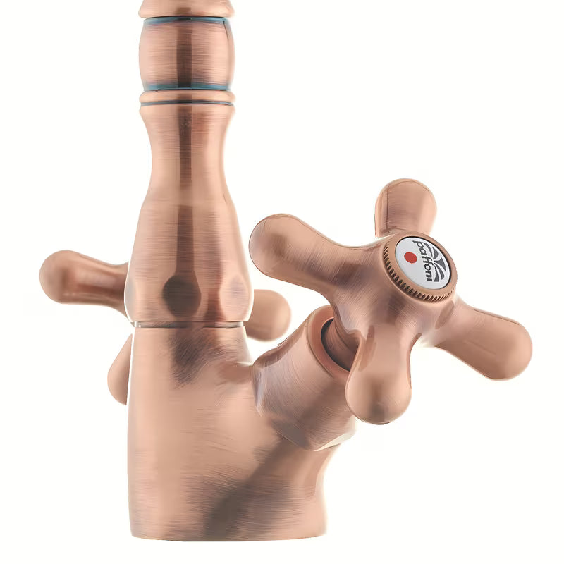 Z Dvema Ročajema stoječa armatura za umivalnik Paffoni Ricordi u bakrenoj izvedbi u retro dizajnu.