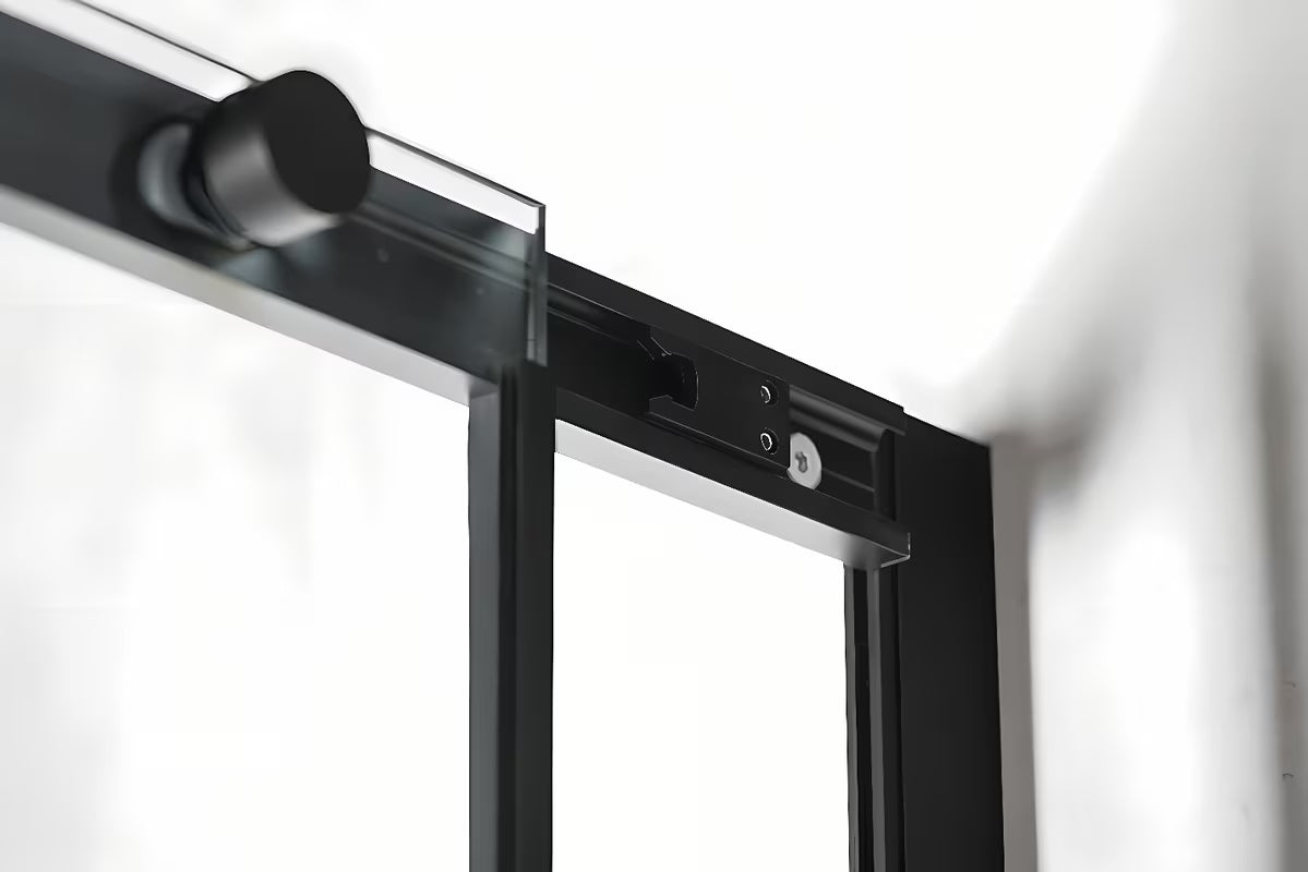 Drsno tuš vrata Polysan Altis Line 150 cm u sjajnoj crnoj boji s prozirnim staklom i ručkom