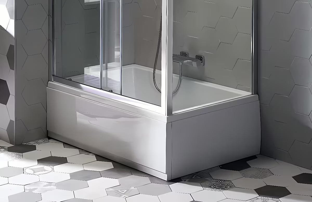 Bijela obloga za tuš kadu Polysan pro za čisto i skladno završno oblaganje u kupaonici.