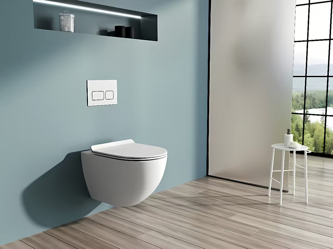Bela viseča WC školjka Ravak Vita RimOff brez klasičnega splakovalnega roba s skritim pritrjevanjem EasyFix.