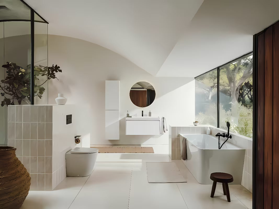 Visoka viseča kopalniška omarica Roca Ona v mat beli barvi z brezročajnim odpiranjem PushOpen.