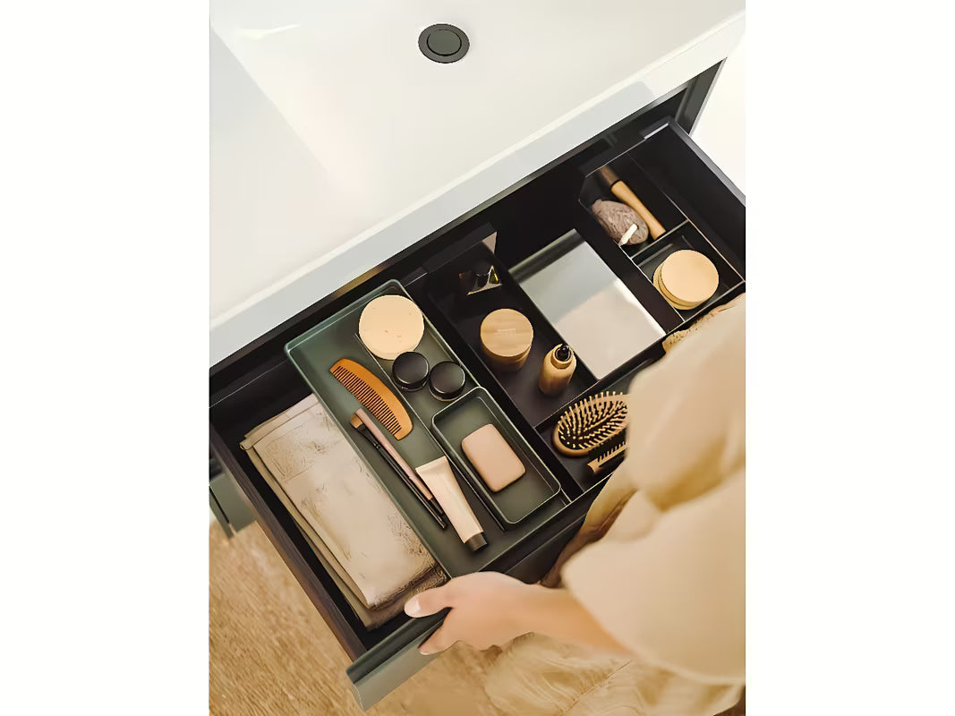 Bijela mat viseča omarica pod umivalnikom Roca Ona 79,4x45,7x58,3 cm s potpunim izvlačenjem i organizatorom