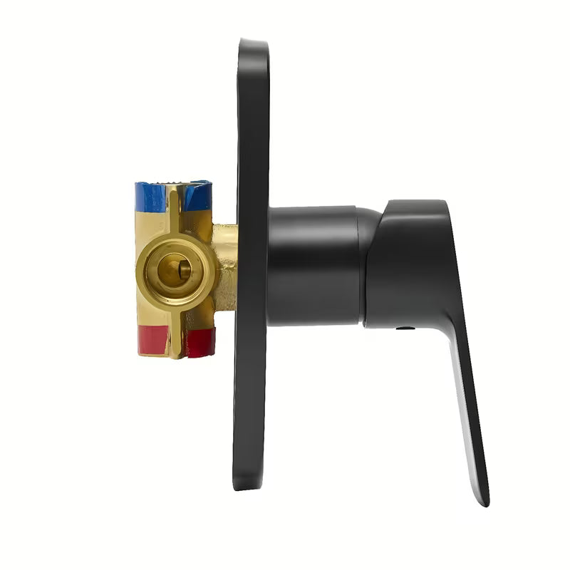 Podometna enoročna armatura za tuš SAT Cube Way u mat crnoj izvedbi pro modernu kupaonicu.