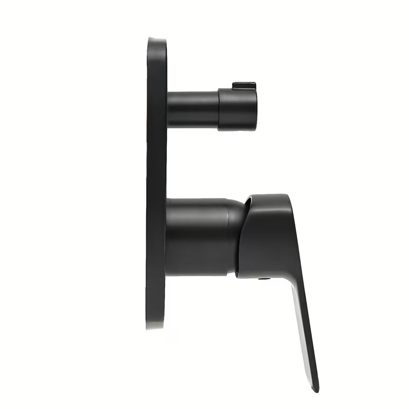 Podometna armatura za tuš SAT Cube Way u mat crnoj boji s modernim četvrtastim dizajnom