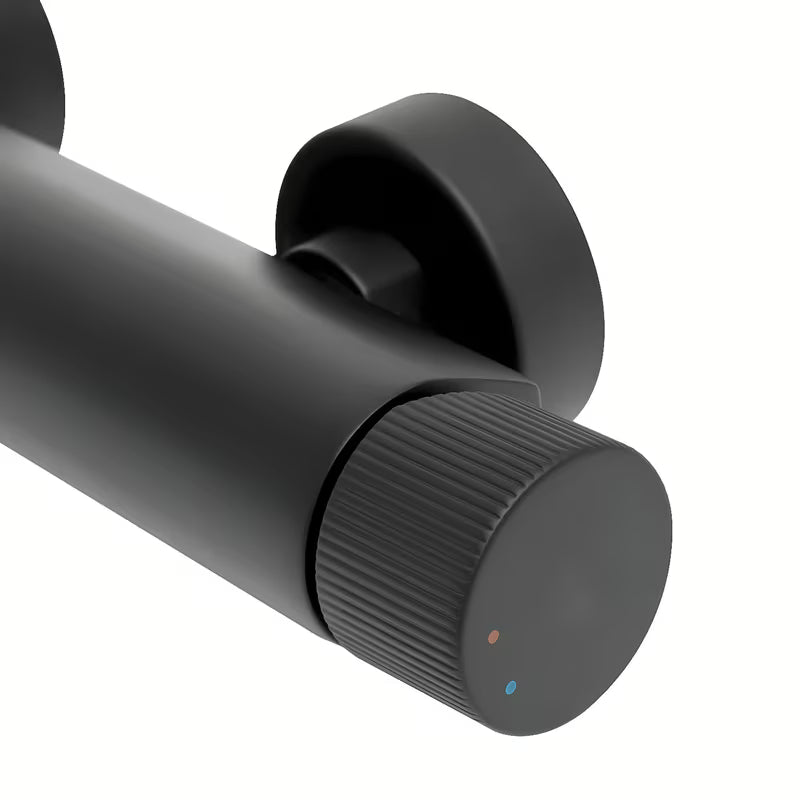 Enoročna stenska armatura za tuš SAT Evolution u mat crnoj boji brez tuš seta