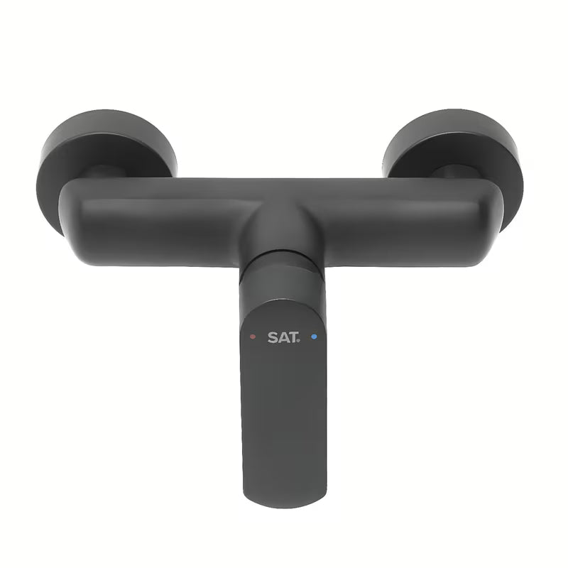 Stenska enoročna armatura za tuš SAT Feel u mat crnoj boji brez tuš seta.