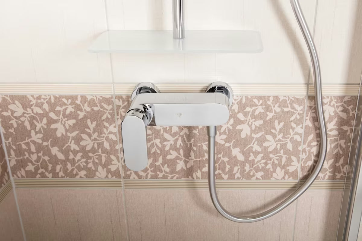 Kromirani stenska enoročna armatura za tuš SAT Fusion brez tuš seta