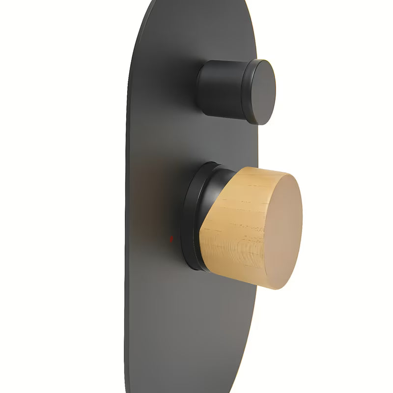 Podometna enoročna armatura za tuš SAT Fusion u mat crnoj boji s ručicom u svijetlom drvu