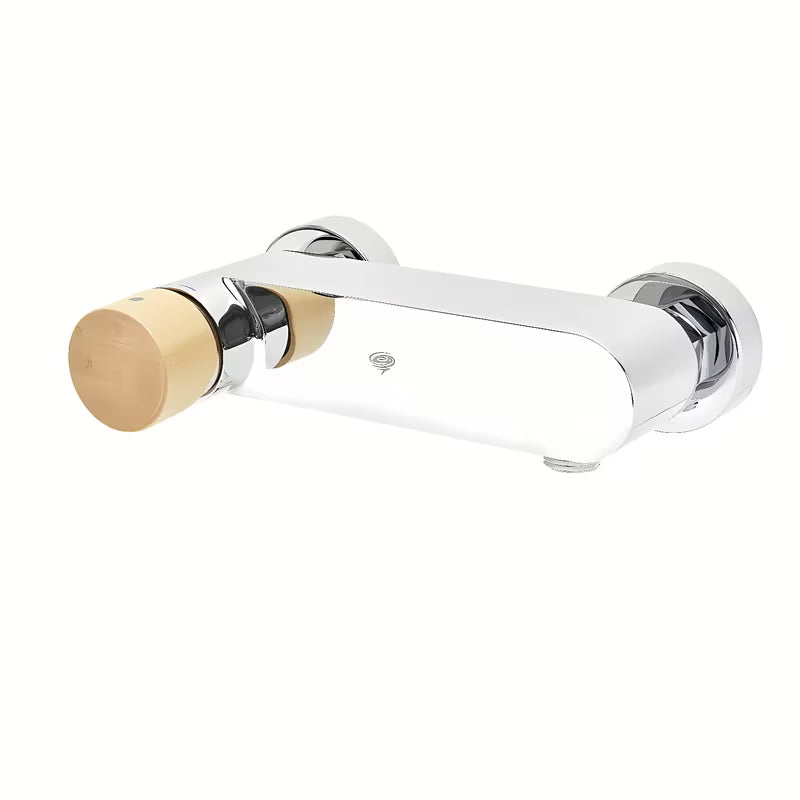 Enoročna armatura za tuš SAT Fusion s kromiranom površinom i ručicom u dekoru svijetlog drva.