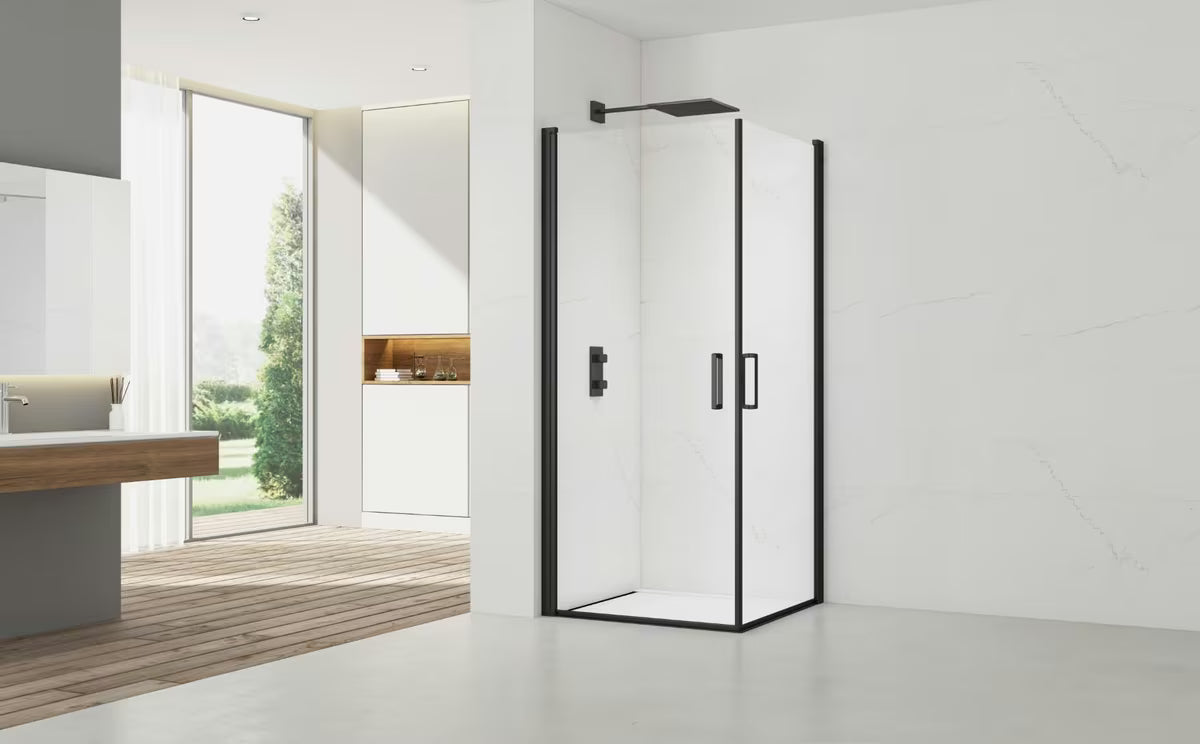 Svijetlosiva kopalniška preproga SAT Infinitio s mekanim dugim vlaknima i protukliznim donjim slojem.