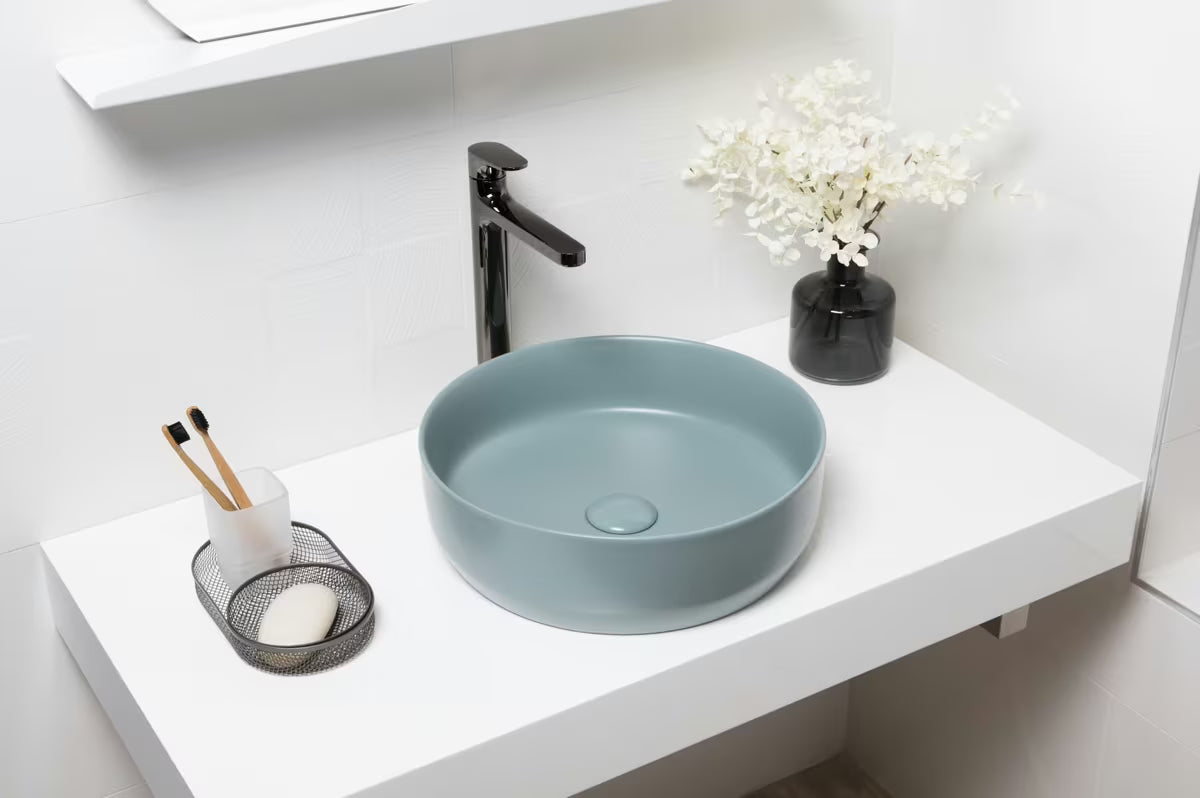 Mat smeđi keramički umivalnik na ploščo SAT Infinitio 39x39 cm brez preliva