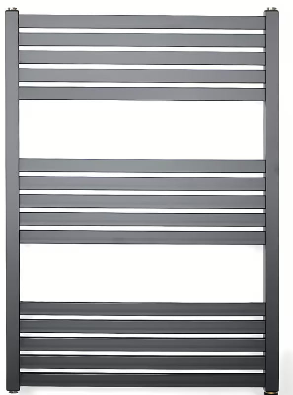 Kombiniran radiator SAT Kh 60x80 cm v črni mat barvi s stranskim priklopom na razmak.