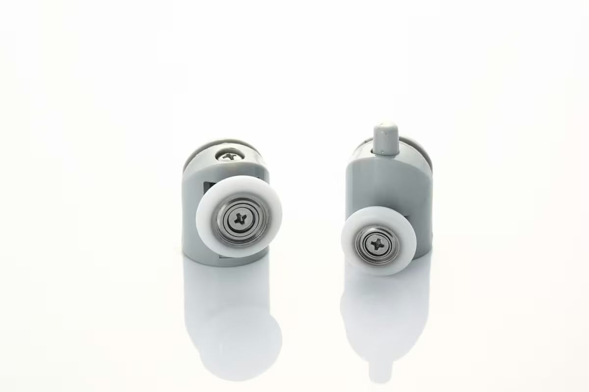 Kvadratna tuš kabina SAT Project 80x80 cm s kadjo, sjajni krom i neprozirno staklo Chinchilla.