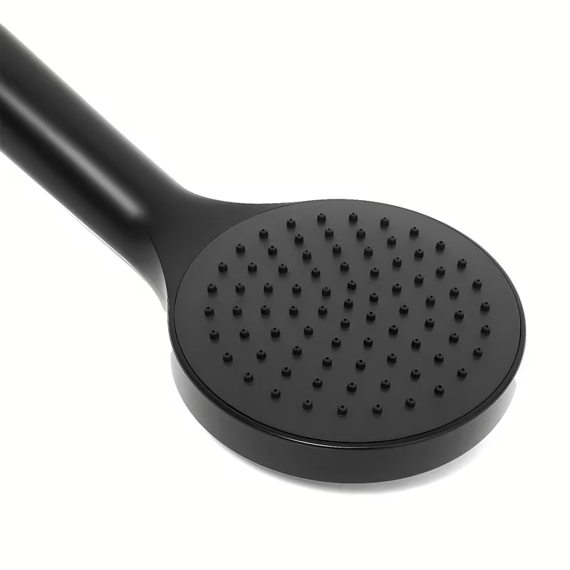 Ročna prha SAT v mat črni izvedbi z eno funkcijo in premerom 10 cm.