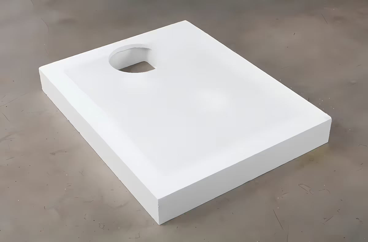 Bel polistirenski nosilec SAT pro za tuš kad iz trpežnega materiala HDPS.
