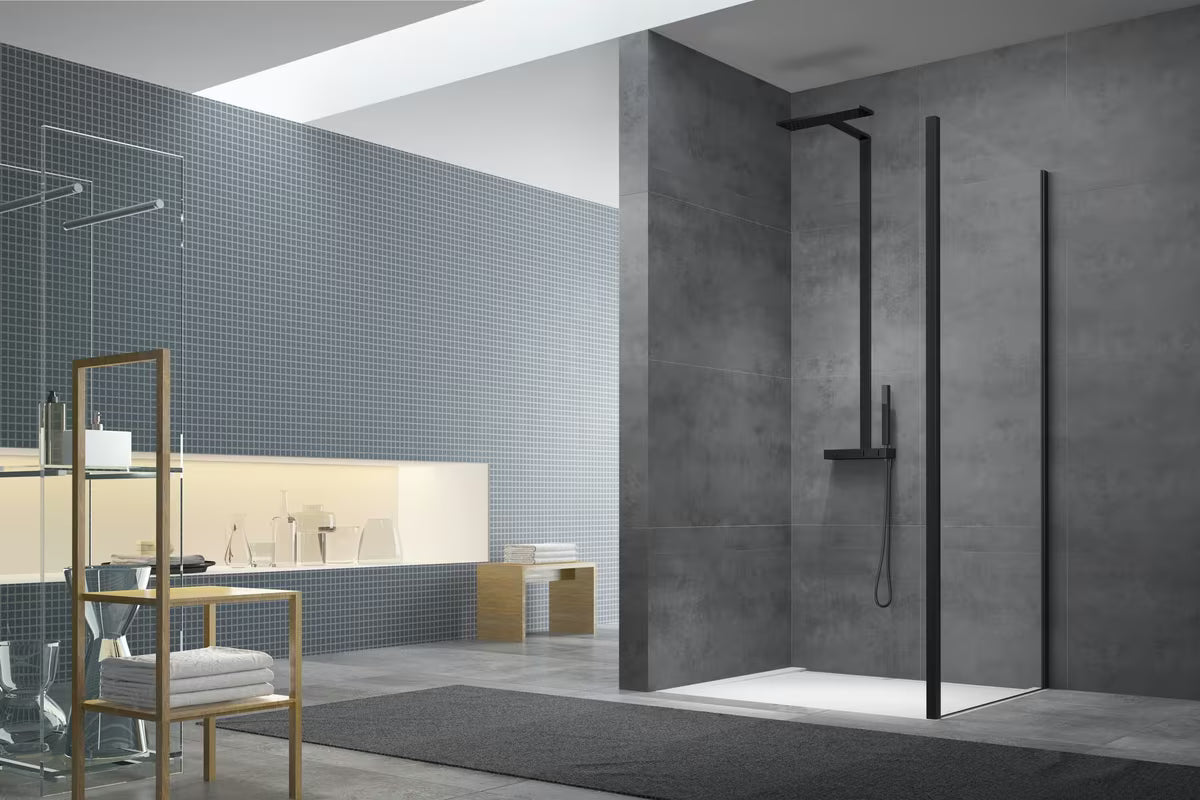 SAT Tex BB bočna stena za tuš vrata 100 cm u crnoj izvedbi s prozirnim staklom