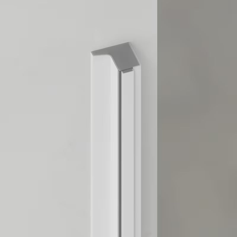 Tuš vrata SAT Tgd New 90 cm za nišu u mat bijeloj boji s prozirnim staklom i vratima sa šarkama.