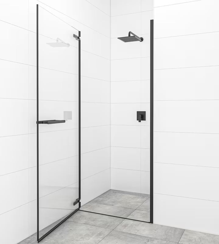 Zaokretna tuš vrata SAT Tgd New 80 cm u mat crnoj boji s prozirnim staklom i Easyclean premazom.
